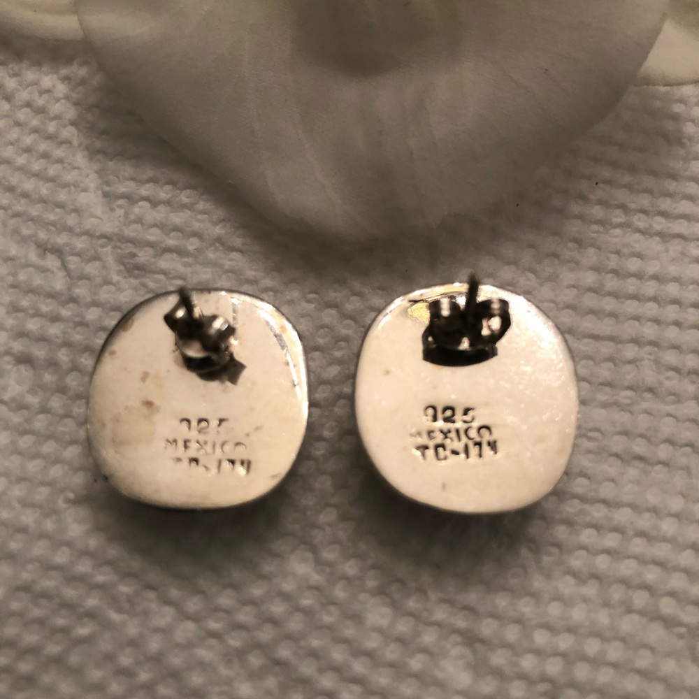 Vintage 925 Solid Sterling Silver Stud Earrings - Picture 4 of 7